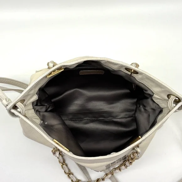 CHANEL White Leather Metal Mosaic Tote - Picture 8 of 10